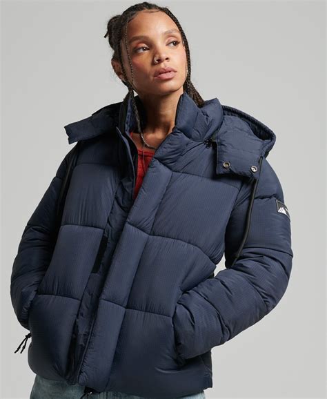 dames puffer jacket.